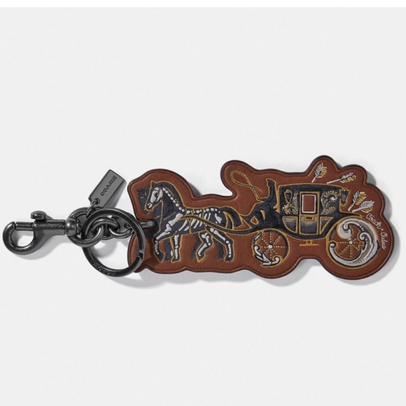 ๐ Coach x Chelsea Champlain Horse and Carriage Key Fob - Picture 3 of 14